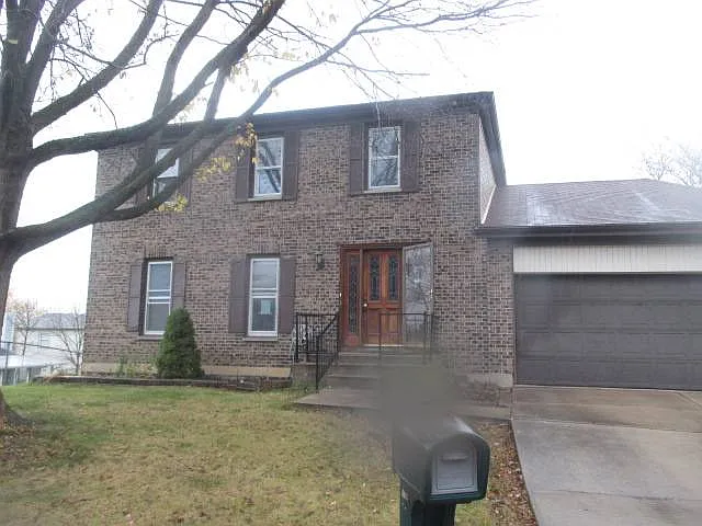 709 Fox Ct photo 1