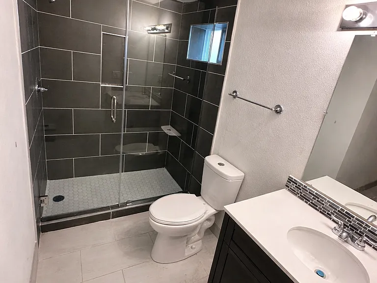 719 N Wahsatch Ave — Photo 18