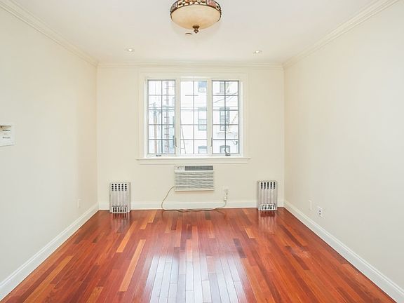 5th image of 28 Newel St APT 2B