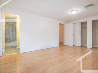 155 Thorndike St #1, Brookline, MA 02446