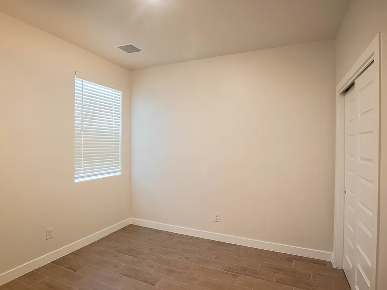 7006 Sentinel Ave — Photo 9