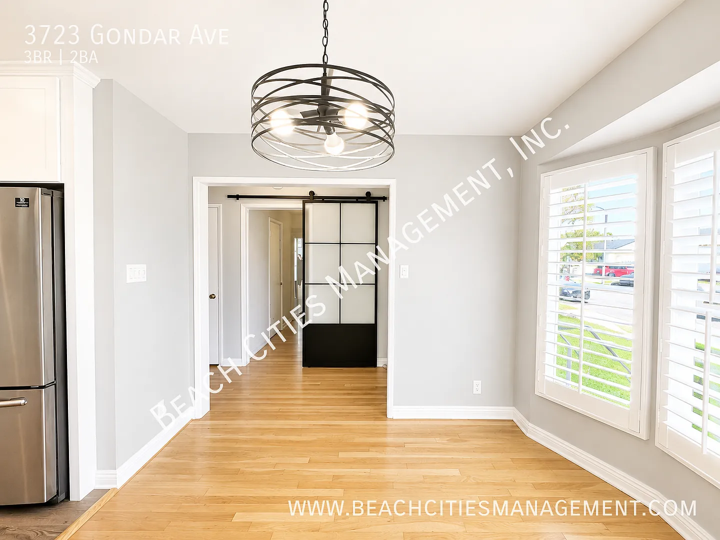 Beautiful 3 Bedroom 2 Bathroom Home with a 2 Car Garage — Photo 4