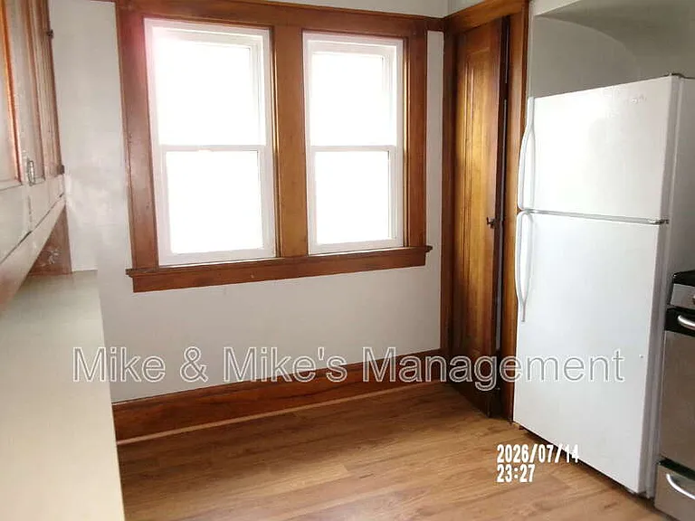 2124 N 60th St — Photo 8