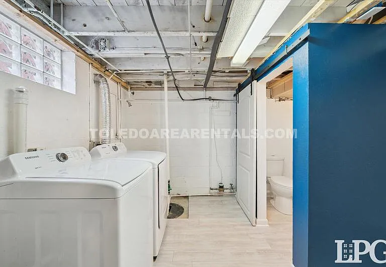 391 Perry Dr — Photo 36