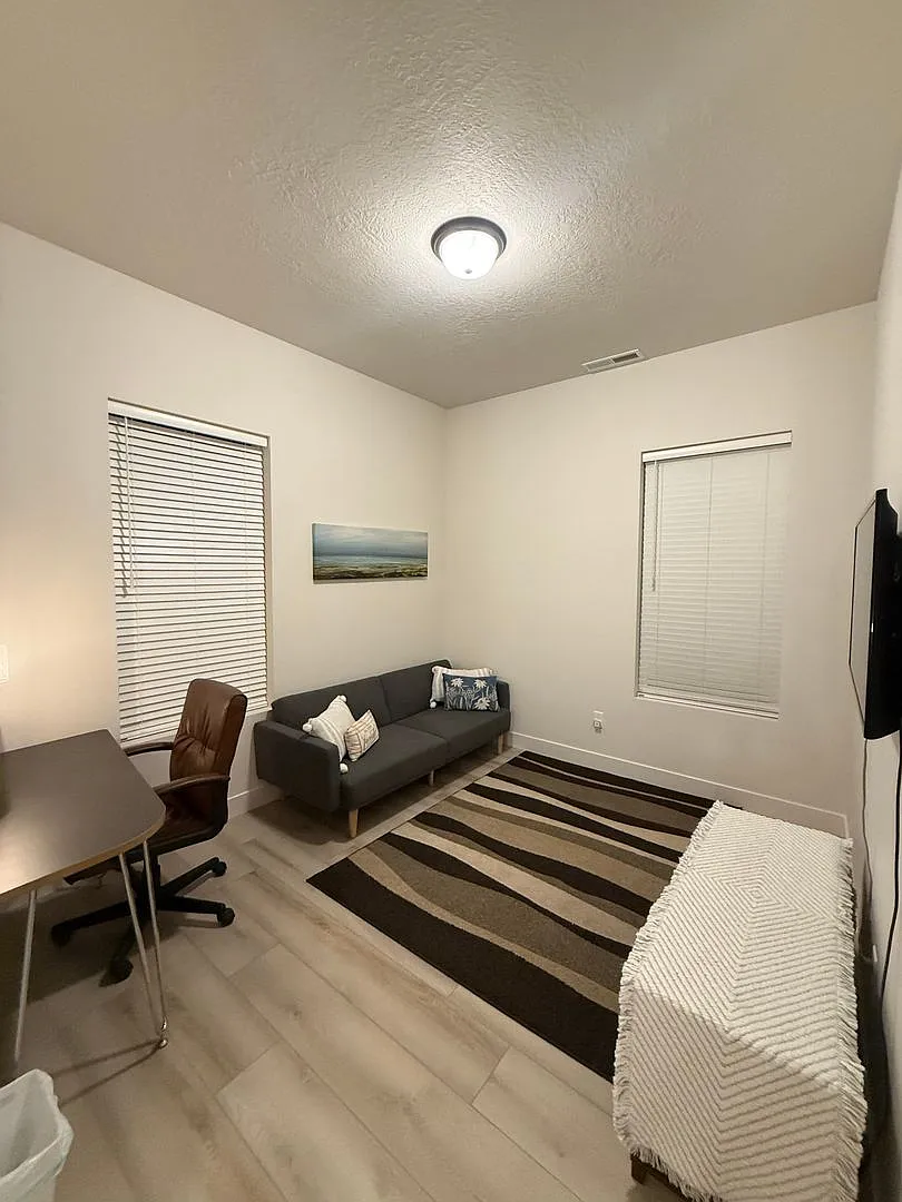 663 West Juniper Hill Drive — Photo 3