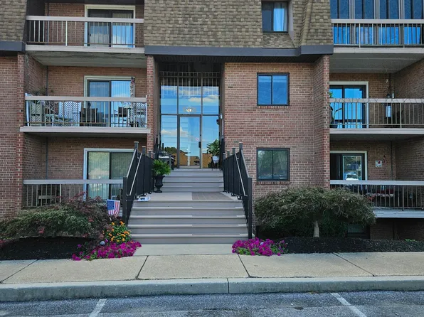 5423-D3 Golf View Dr, Wilmington, DE 19808