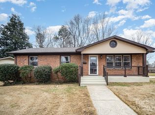 5310 Myrica Ln, Charlotte, NC 28213