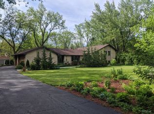 22257 W Little Pond Rd, Kildeer, IL 60047