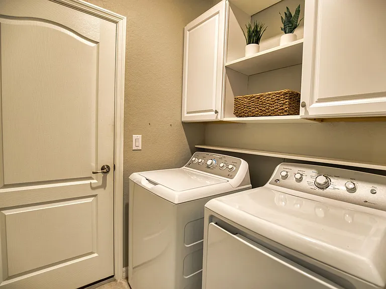 10187 Crooked Creek Dr — Photo 40