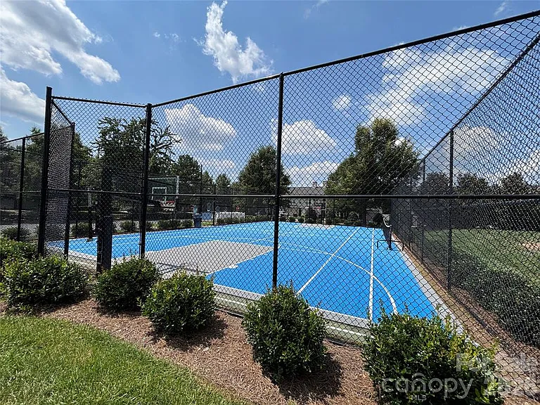 6710 Carradale Way — Photo 3