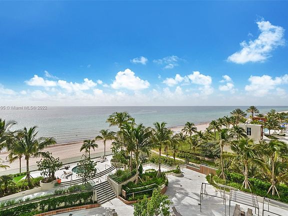 4th image of 18975 Collins Ave #402