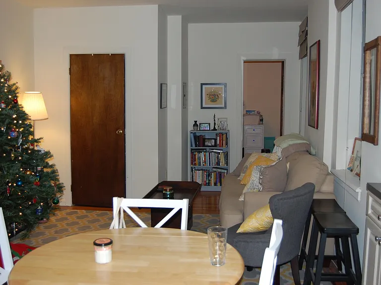 106 11th St #20 — Photo 2