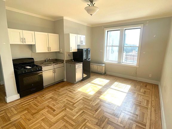 5th image of 1360 Ocean Ave APT 3C