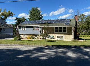 1 Parksville Rd, Pleasant Valley, NY 12569