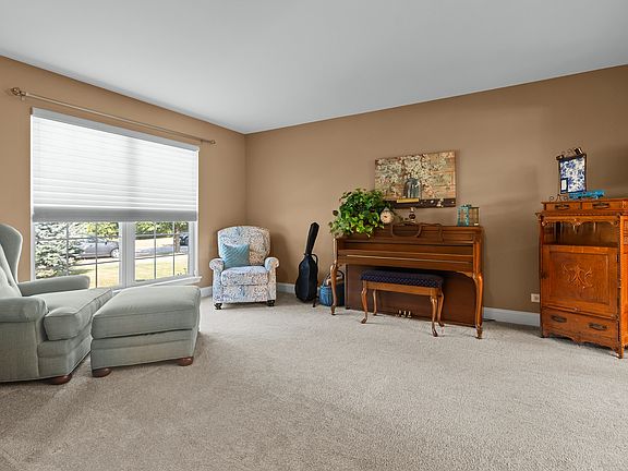 5th image of 791 Sterling Heights Dr