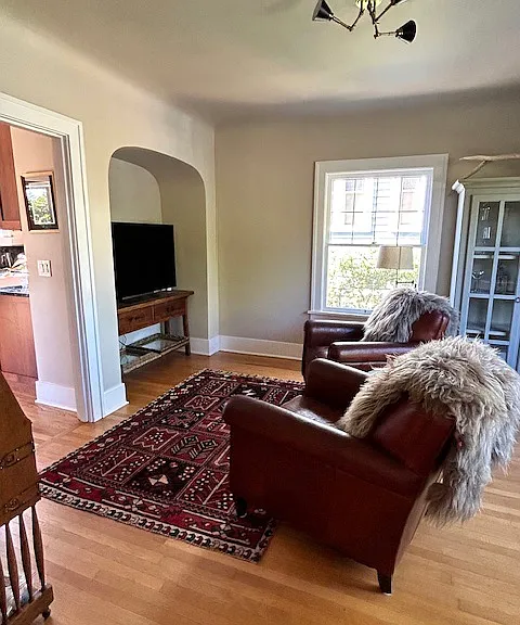 den with OLED tv