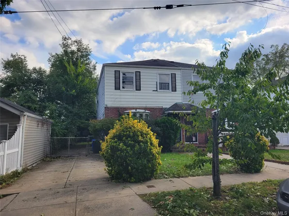 164-38 76th Road, Fresh Meadows, NY 11366