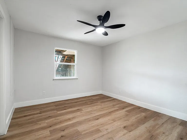 7104 Dallas St #1 — Photo 8