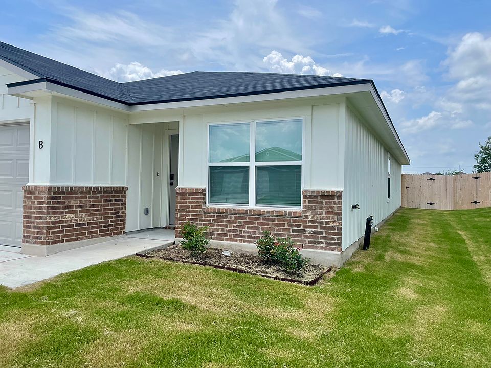1st image of 1138 Lindsey Dr #B