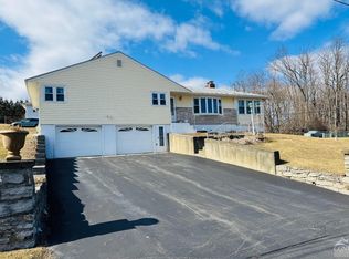 277 Anthony Ave, Hudson, NY 12534
