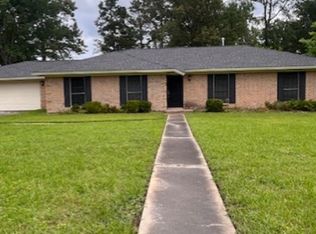 1409 Sleepy Hollow Dr, Lufkin, TX 75904