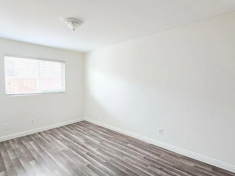 4402 Delta St #23 — Photo 6