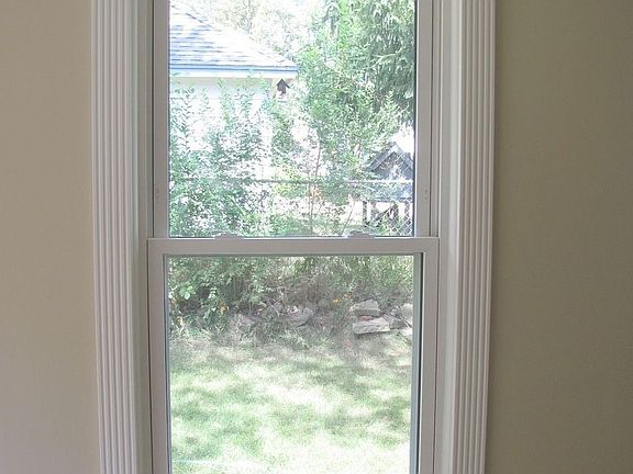 5th image of 4260 Cedar Ave