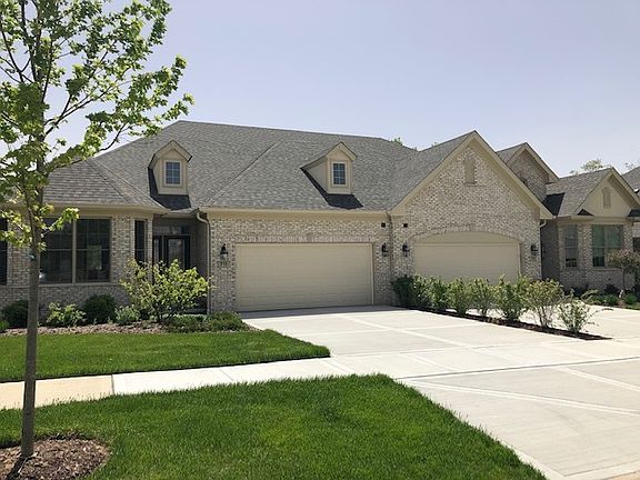3rd image of 931 Woodglen Ln
