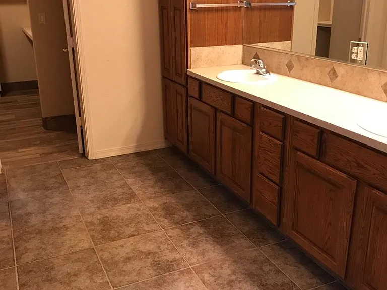 Master Bathroom to Closet