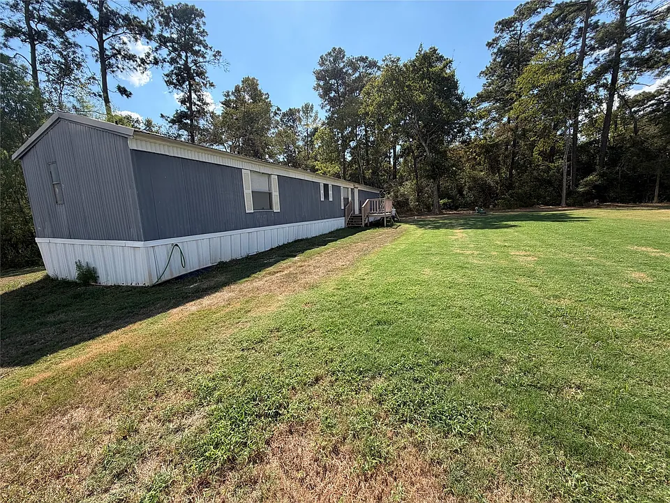 9598 Eloise Dr