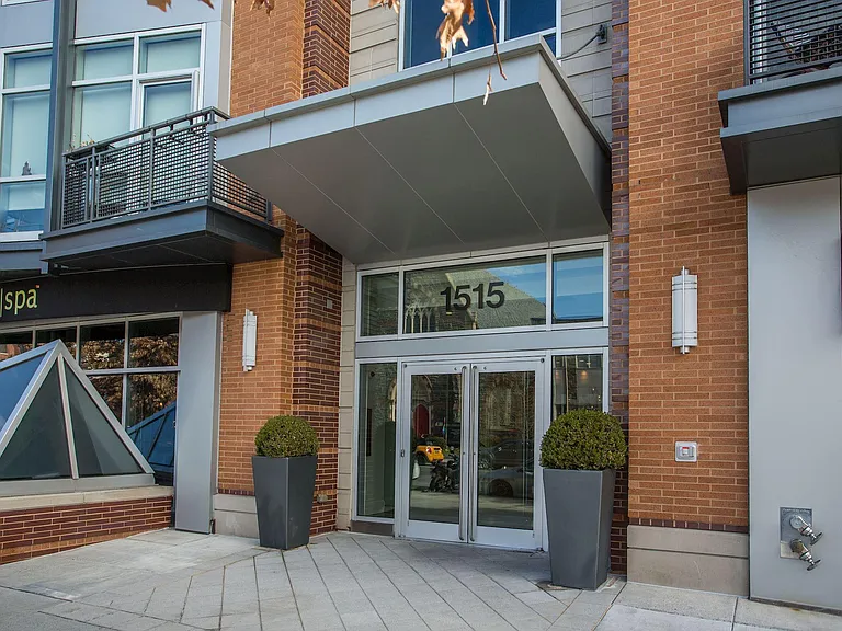 1515 15th St NW #201 — Photo 36