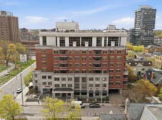 320 McLeod St #312, Ottawa, ON K2P 1A3