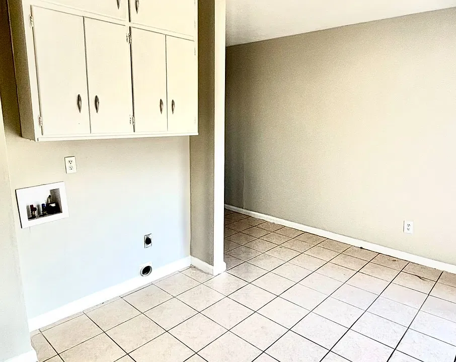 309 N Marshall Ave #15