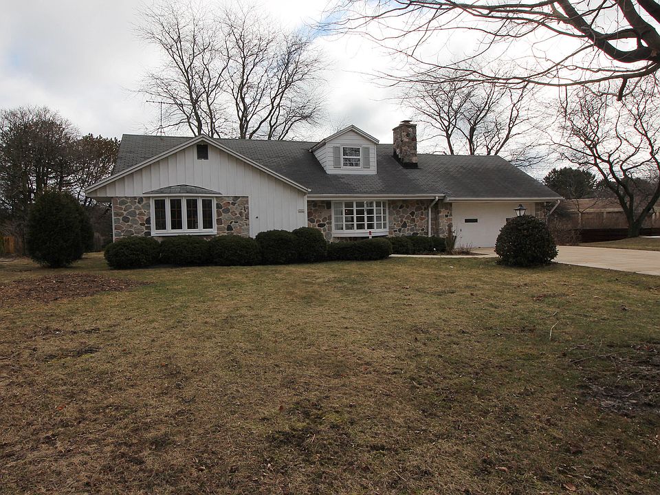 1st image of 512 E Fox Dale Ct