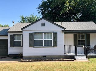 216 E 12th Pl, Claremore, OK 74017