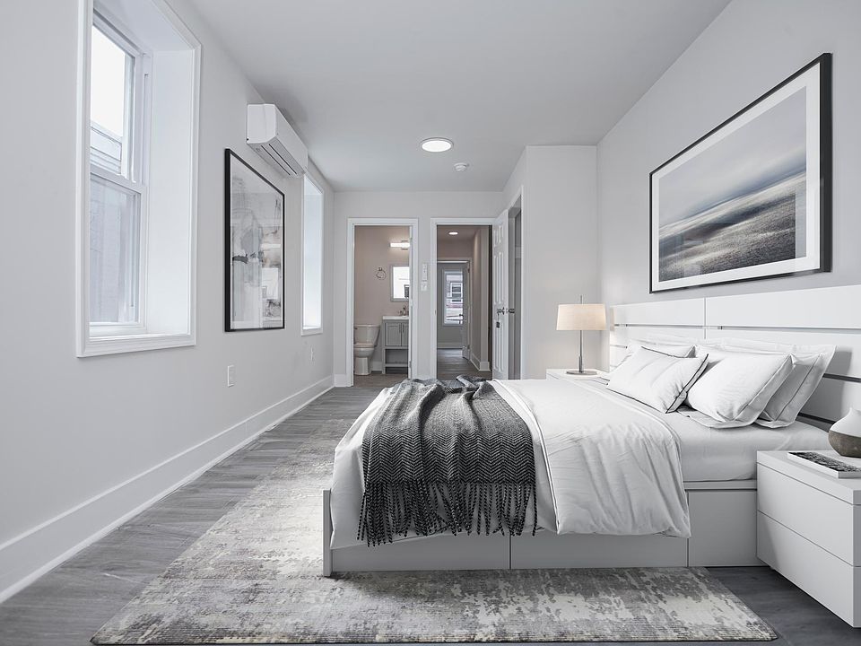 1st image of 5518 Bloyd St Floor 2
