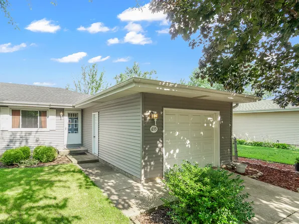 655 Kenilworth Ave, South Elgin, IL 60177
