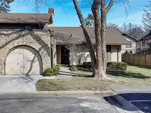 10219 Conser St, Overland Park, KS 66212