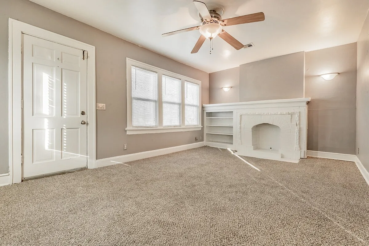 2 bed, 1.0 bath, 1110 sqft, $1,195 — Photo 3