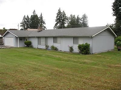 Spacious Rambler on 1.06 Acres