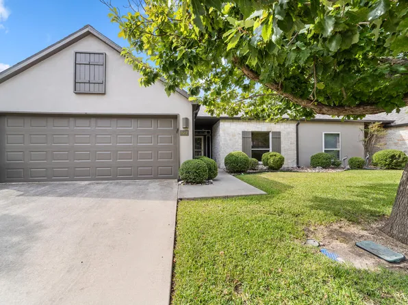 1012 Edinburgh Dr, Kerrville, TX 78028
