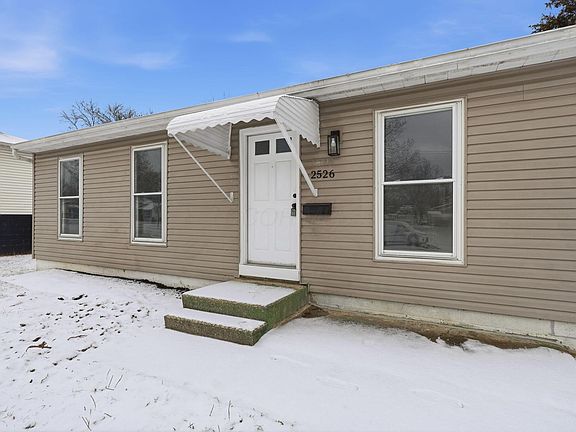 3rd image of 2526 Queenswood Dr