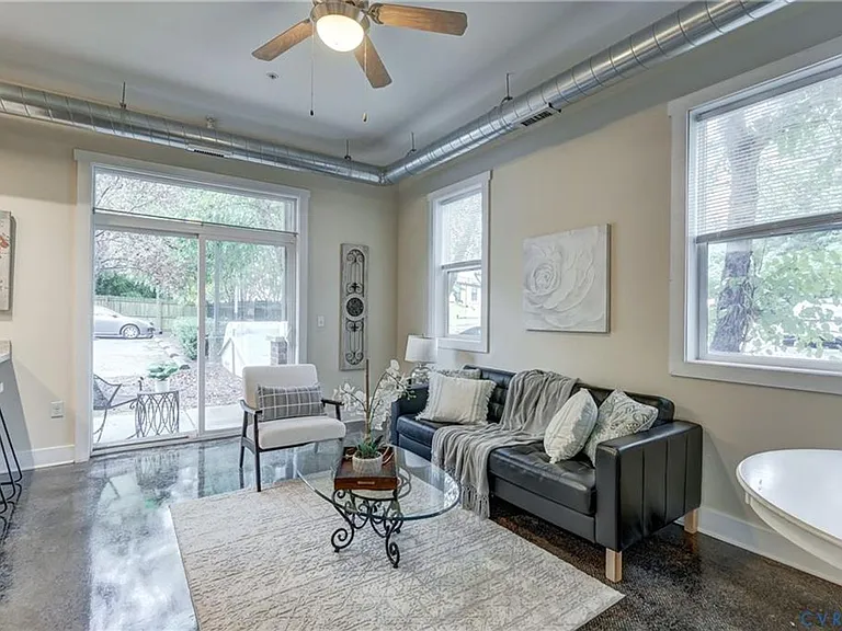1020 Porter St #104 — Photo 10