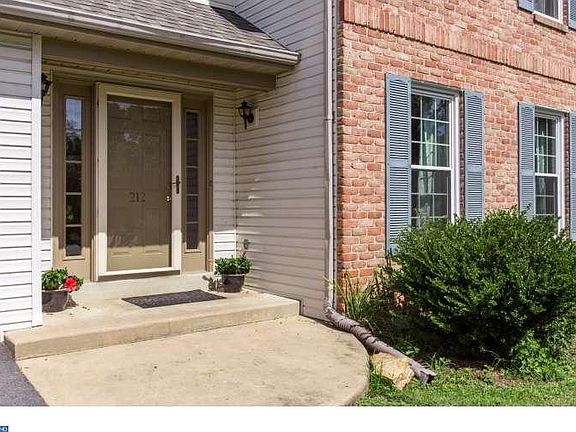 2nd image of 212 Glenfield Ln