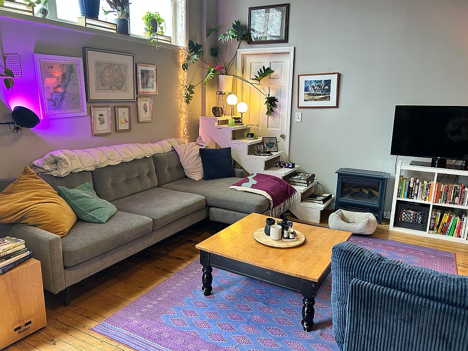 1st image of 2856 N Hamlin Ave #1A