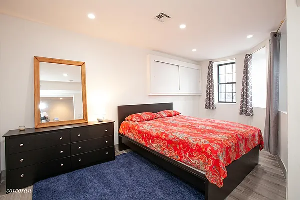 Rented by Corcoran | media 17