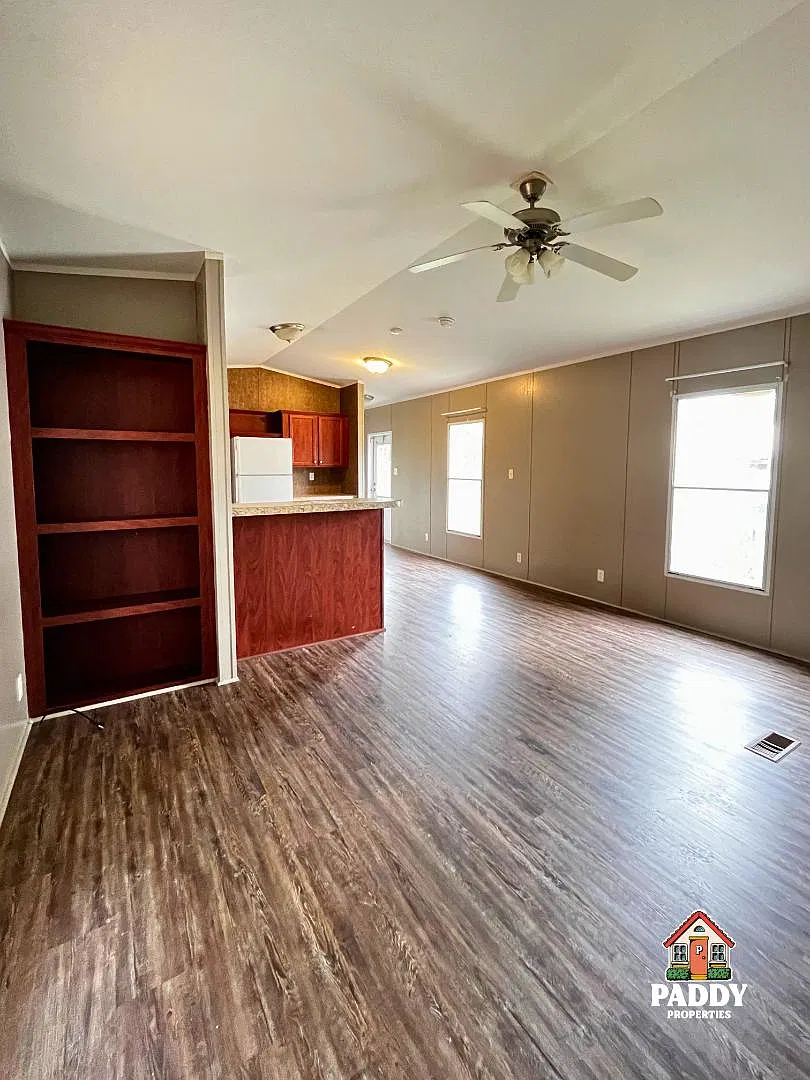 68 Walton Park Cir — Photo 2