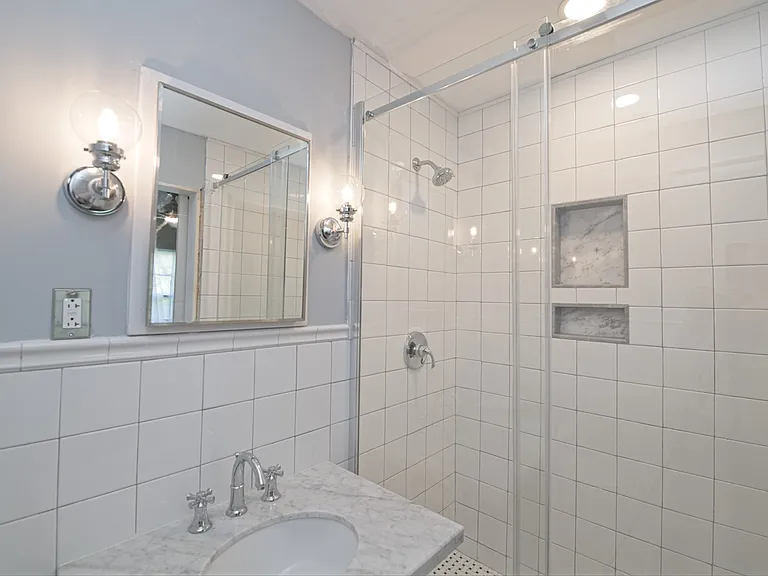 5305 Briercliff Rd — Photo 16