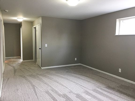 4th image of 1377 Austin Ave
