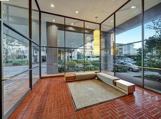 6 Commodore Dr #C243, Emeryville, CA 94608